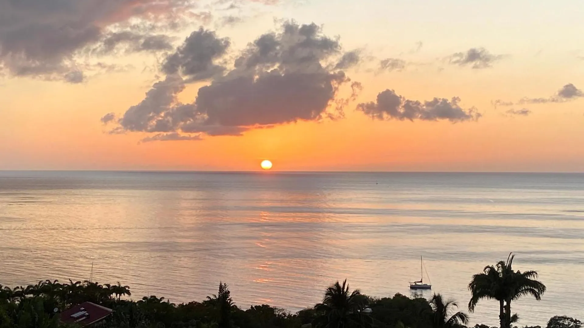 Daire Espace Harmonie Vue Mer Deshaies Guadeloupe